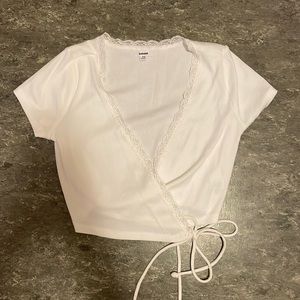 white garage top never worn